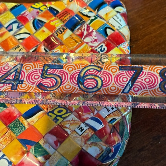 Half the sky designs rebagz recycled woven candy wrapper wristlet size 7x5.5” - Picture 6 of 6